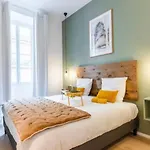 Marais-Air Conditioner-2 Bedroom-Quiet